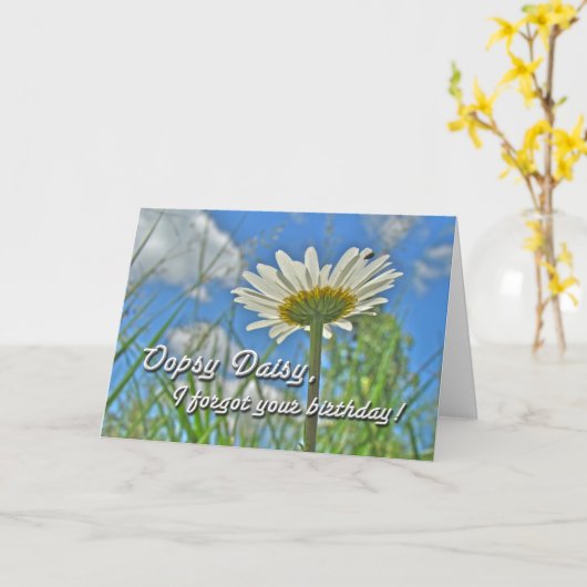 遅れて誕生日の挨拶-白い花のデイジー カード (黄色い花)