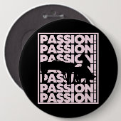 遊のグランドピアノピンクウォメンズピアニスト 缶バッジ (正面&裏面)