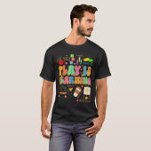 遊びは学び 教員チーム バックトゥスクール 幼稚園 Tシャツ (正面フル)