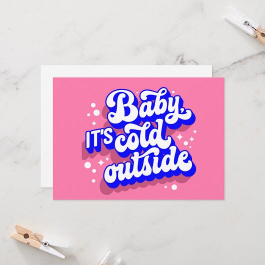 遊び心あふれるベイビー、寒いよ外は冬のデザイン カード (正面/裏面インサイチュ)