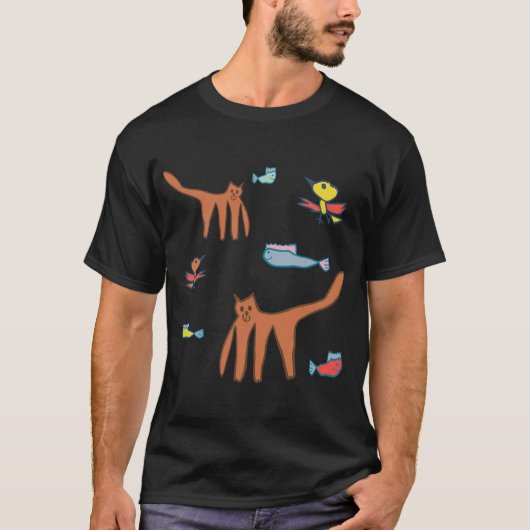 遊び心あふれる猫と魚の模様 Tシャツ (正面)