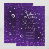 遊び心のある空のスワール パープル ガールズ スリープパーティー 招待状 (正面/裏面)