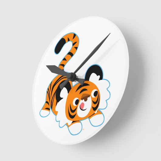 遊ぶこと準備ができたかわいい漫画のトラ ラウンド壁時計 (傾斜)