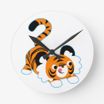 遊ぶこと準備ができたかわいい漫画のトラ