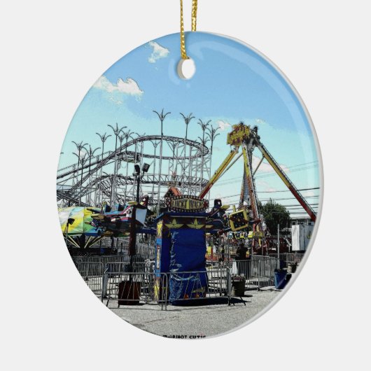 遊園地のジェットコースターの古い果樹園は私を浜に引き上げます セラミックオーナメント (左)