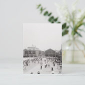 遊歩道のリゾートの観光客 ポストカード (スタンド正面)