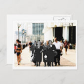 遊歩道の家族 ポストカード (正面/裏面)