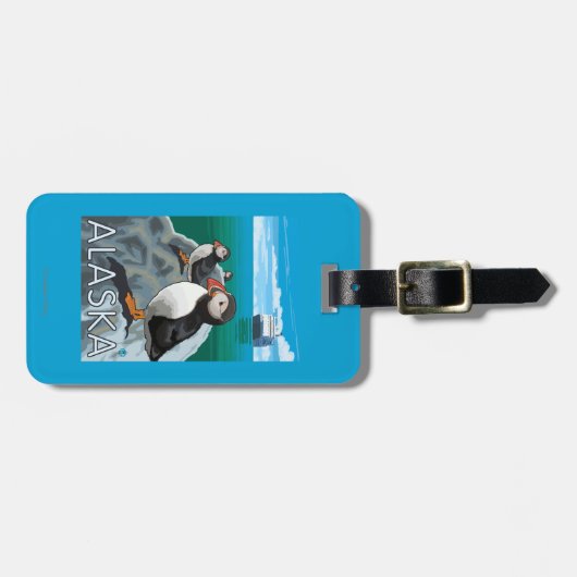 遊航船を見ているツノメドリ ラゲッジタグ (正面横)