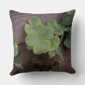 運が良いか決まったかSaint patricks day・シャムロック クッション (裏面)