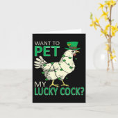 運の良いSt patricks dayチキンおもしろいを飼いたい カード (黄色い花)