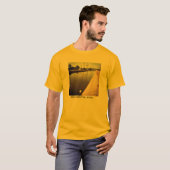 運河の球のユニセックスなティー Tシャツ (正面フル)