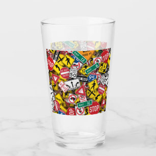 運転インストラクターおもしろい道路標識コラージュ タンブラーグラス