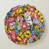 運転インストラクターおもしろい道路標識コラージュ ラウンドクッション (裏面)