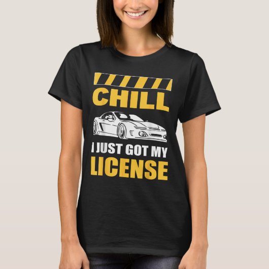 運転免許取得おめでとう 新米ドライバー 初めての免許 Tシャツ (正面)