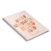 過剰刺激モムズ倶楽部 – 関連実在と ノートブック (右側)