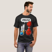過剰反応している化学 Tシャツ (正面フル)