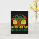 過去のインスパイア未来を祝う女性が黒塗り カード (黄色い花)