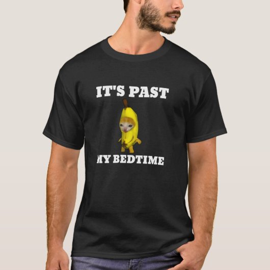 過去マイベッドタイムキャットおもしろいミーム Tシャツ (正面)