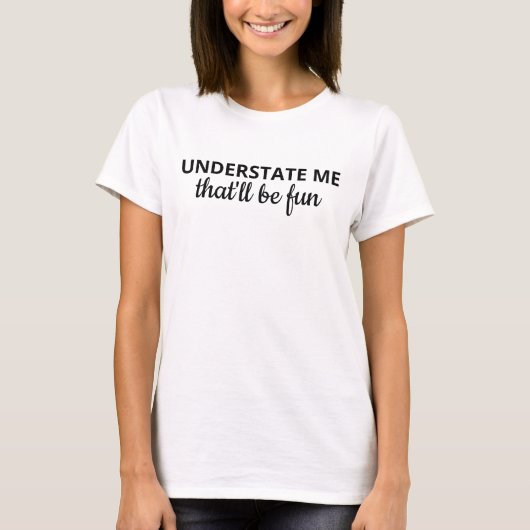 過小評価してね パーカー 強い女性 フーディー Tシャツ (正面)