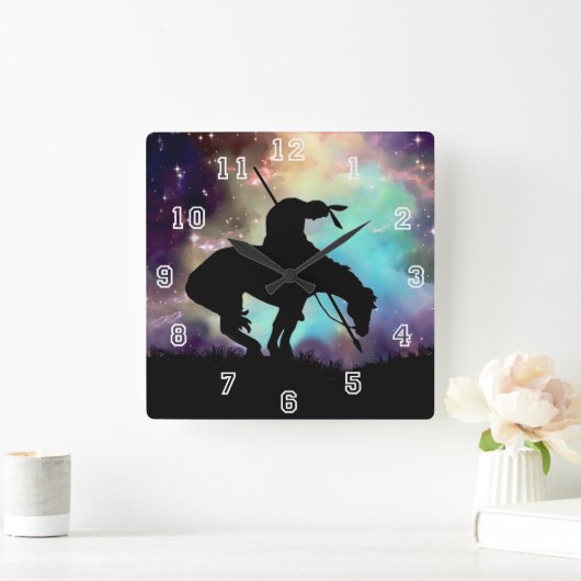 道のシルエットの柱時計の端 スクエア壁時計 (ホーム)