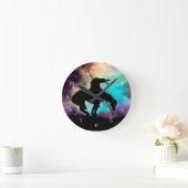 道のシルエットの柱時計の端 ラウンド壁時計 (ホーム)