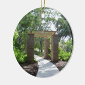 道の上のパーゴラ セラミックオーナメント (左)