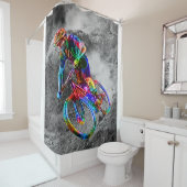 道の下で競争しているテクニカラー山のバイクもしくは自転車に乗る人 シャワーカーテン (インサイチュ)