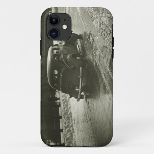 道の車 Case-Mate iPhoneケース (裏面)