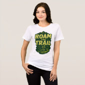 道を歩く(道走路の) トライブレンドTシャツ (正面全面)