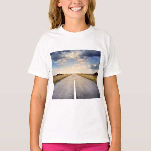 道を踏み出す Tシャツ (正面)