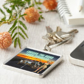 道を選ぶ旅の少ないおもしろい変更された芸術 キーホルダー (側面)