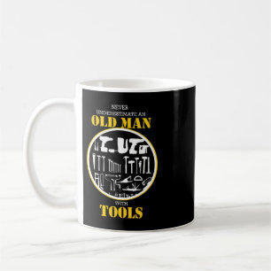 道具持ちの老人を決して甘く見ない コーヒーマグカップ