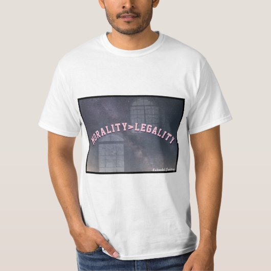 道徳>法律 Tシャツ (正面)