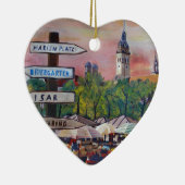 道標が付いているミュンヘンのババリアViktualienmarkt セラミックオーナメント (右)