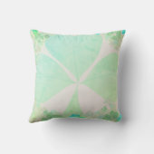 "道路があなたに会うために上昇する"エイジド・シャムロック クッション (裏面)