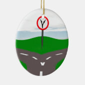 道路で決定をフォークする セラミックオーナメント (右)