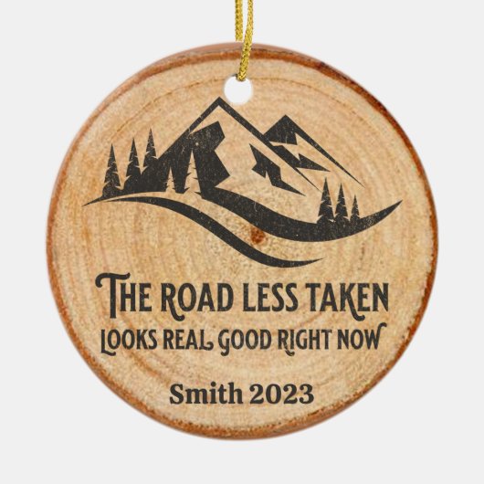 道路のパーソナライズされた移動が少ないクリスマス セラミックオーナメント (正面)