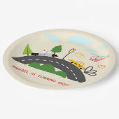 道路の少年の誕生日に車や車 ペーパープレート (アングル)