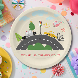 道路の少年の誕生日に車や車 ペーパープレート