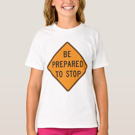 道路はっきりした標識に備えてオストップレンジ Tシャツ (正面)