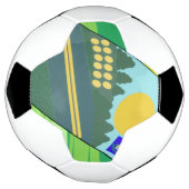 道路を渡る大きな面白い卵 サッカーボール (回転)