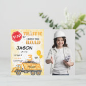 道路を閉じる建築写真招待状 招待状 (スタンド正面)