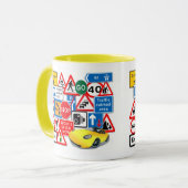 道路シンボルや象徴とイエローカー マグカップ (正面左)