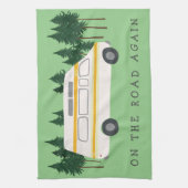 道路上で再びトラックキャンプRVing木の森 キッチンタオル (縦)