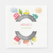 道路上で幸せな車の少年の誕生日 スタンダードランチョンナプキン (正面)