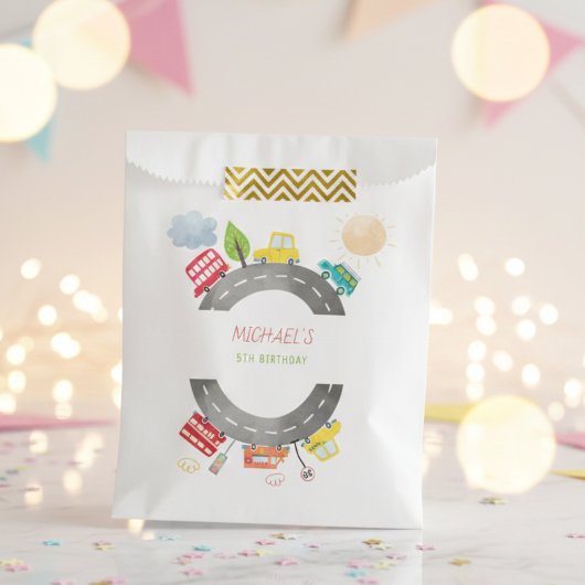 道路上で幸せな車の少年の誕生日 フェイバーバッグ