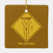 道路交通標識おもしろいの分岐点 セラミックオーナメント (裏面)