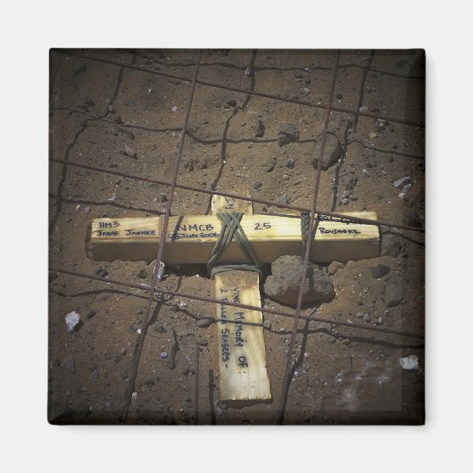 道路修繕の乗組員が十字を切る マグネット (正面)