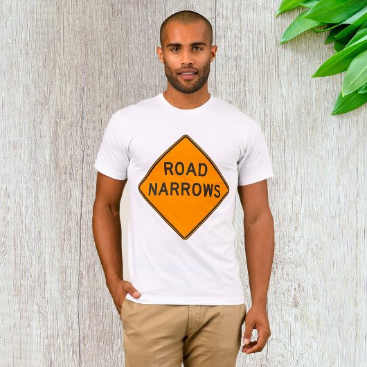 道路狭い道路標識メンズTシャツ Tシャツ