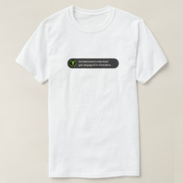 達成は得られた婚約したなビデオゲームの鍵を開けました Tシャツ